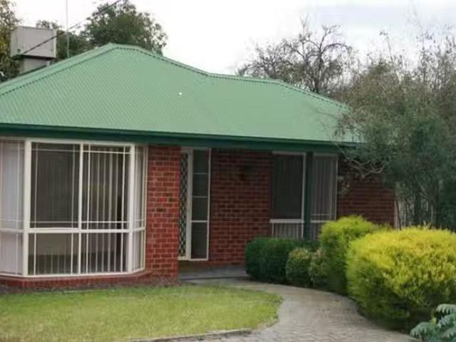 14 Oxley Street, Sunbury, VIC 3429