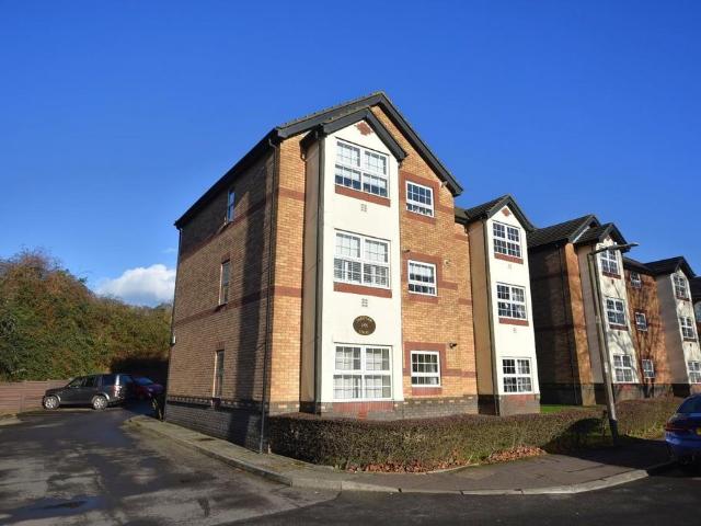 14 Park View Court, Penarth, Vale of. 2 bed flat to rent £995 pcm £230 pw