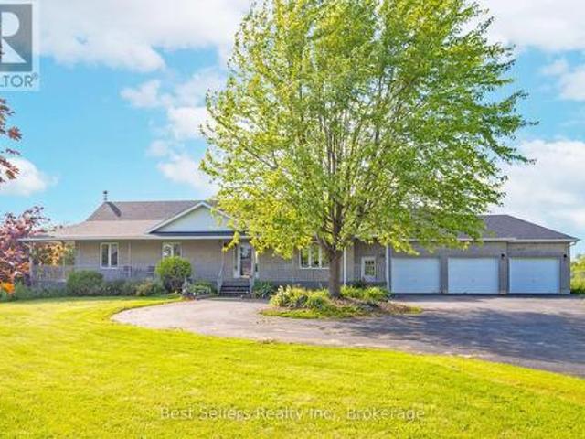14 Pioneer Ridge Court, Essa, ON, L0L 1N0 house for sale | Listing ID N13660 | Royal LePage