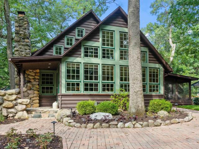 14 Powhatan Trail
