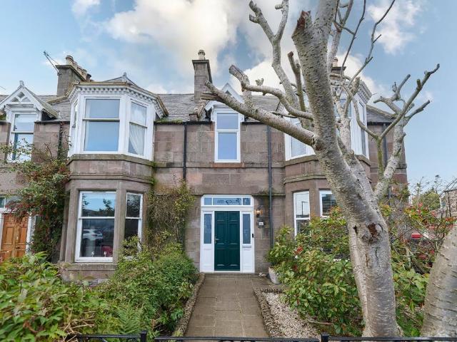 Queens Road, Stonehaven. 4 bed end of terrace house to rent £1,750 pcm £404 pw