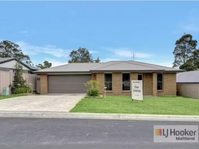 14 Reo Street, Largs House for rent Listed by Kayley Hutcheon.