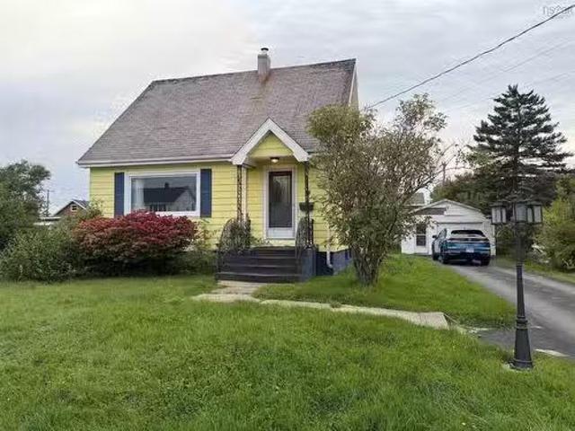 14 Rosewood Avenue, Glace Bay, NS, B1A 2Y3 house for sale L.