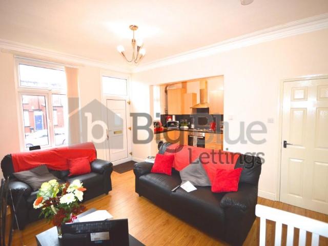 14 Royal Park Avenue, Hyde Park. 2 bed terraced house to rent £953 pcm £220 pw