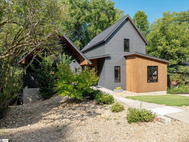14 Russell Avenue