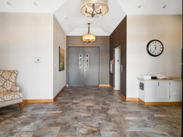 14 S Ashland Avenue # 204