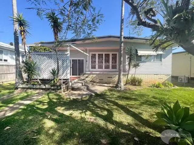 14 Saltash Street, Labrador, QLD 4215