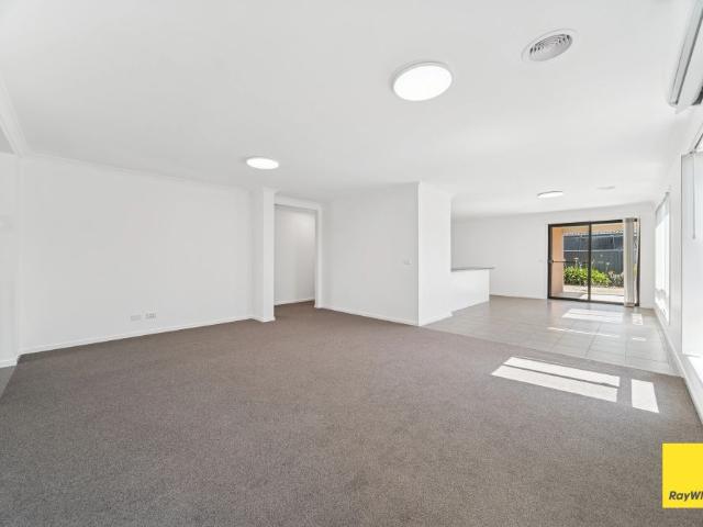 14 Saltbush Street