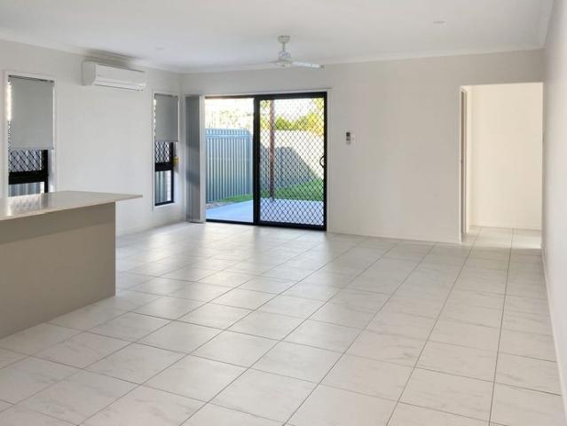 14 Satinwood Avenue, Urraween QLD 4655