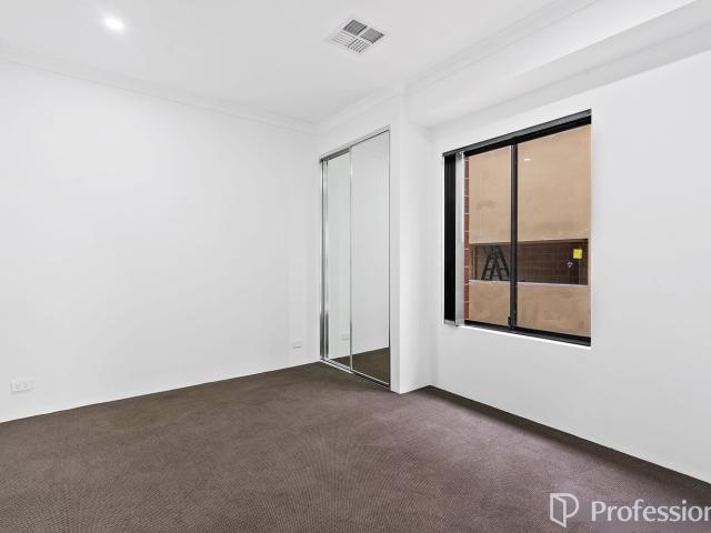 14 Setosa DriveForrestfield WA 6058, Australia