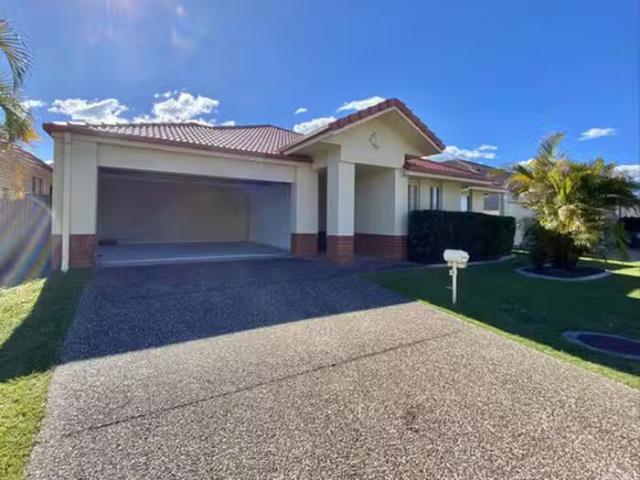 14 Sheffield Circuit, Pacific Pines, QLD 4211