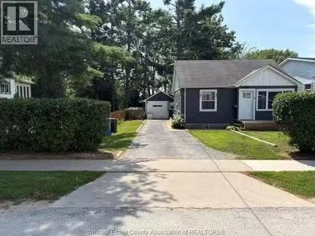 14 Smith Avenue, Leamington, ON, N8H 1G1 house for sale Lis.