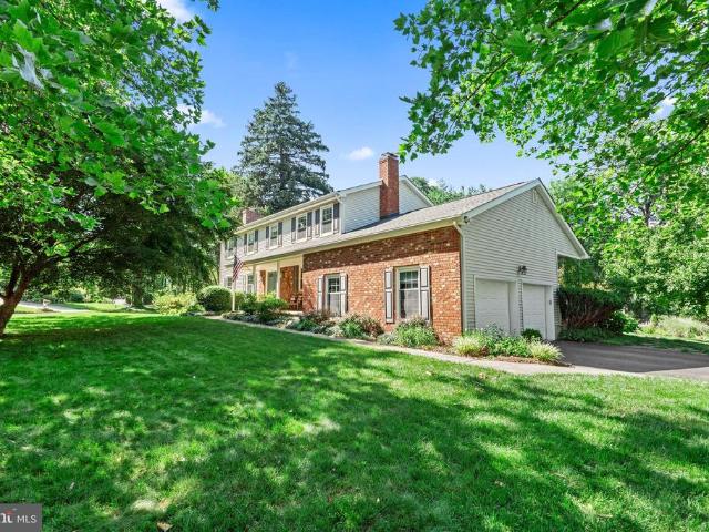 14 Springwood Drive