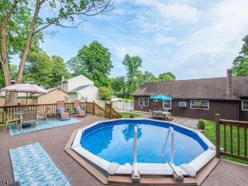 14 Stanley Pl