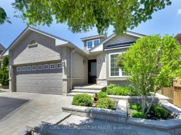 14 Stanley Street, Barrie, ON, L4M 6V2 house for sale | Listing ID S13489 | Royal LePage