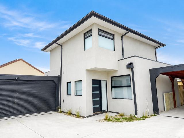 14A Fairbairn Road, CRANBOURNE, VIC 3977