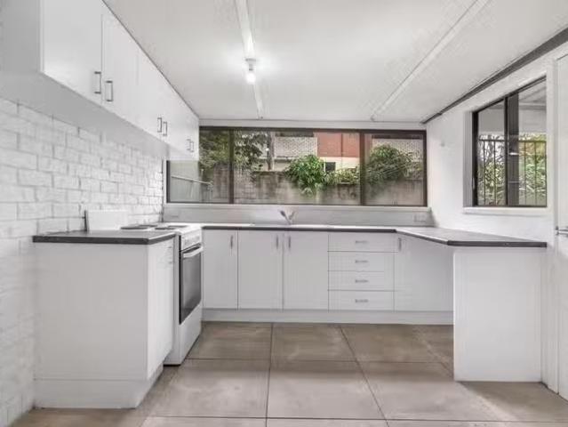 14A Isedale Street, Wooloowin, QLD 4030