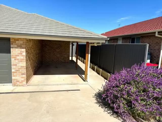 14b Barber St, Kootingal Apartment for rent Listed by Isabell.