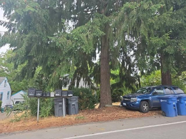 14th Ave S