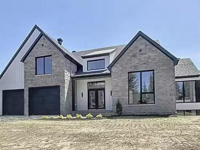 1504 Ch. De L'Armoise, Piedmont, QC, J0R 1K0 Luxury House fo.