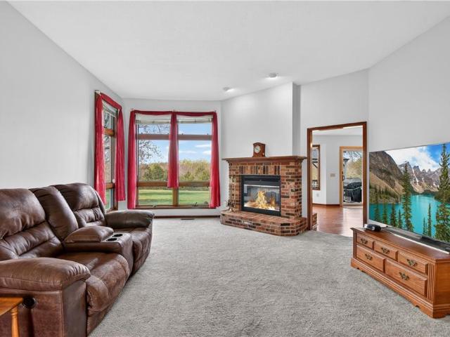 1504 Hillcrest Court