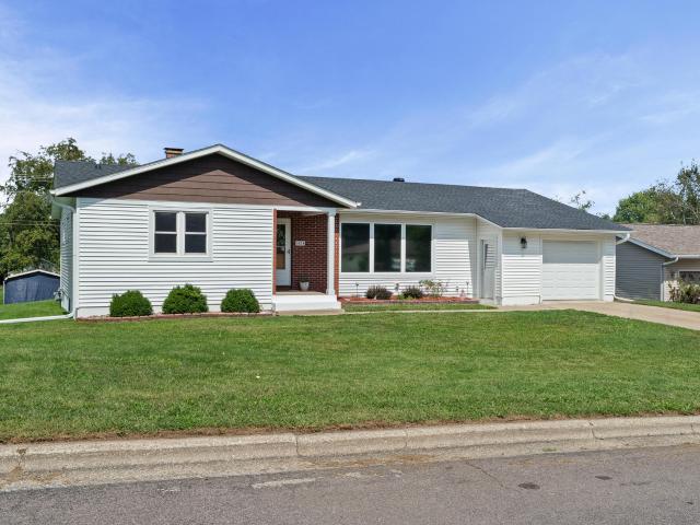 1504 Labus Dr