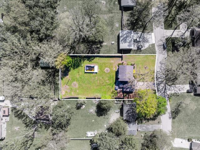 1504 W Tree Lane