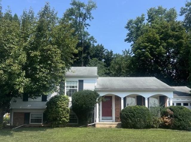 1504 Wandering Way, Harrisburg, PA 17110