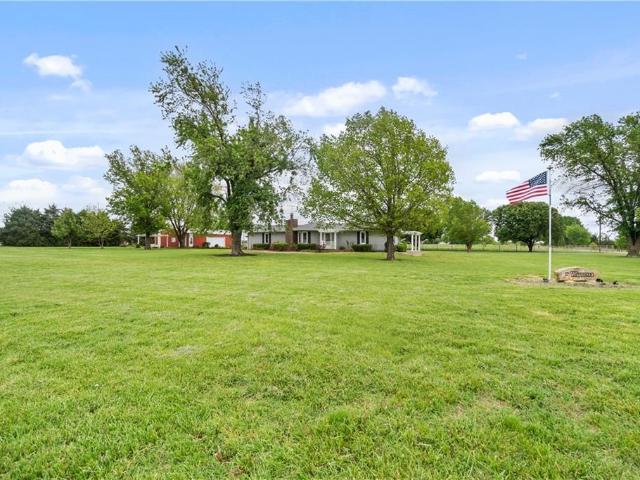 1504 17 Road