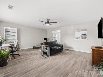 1505 Tuckers Glenn Drive