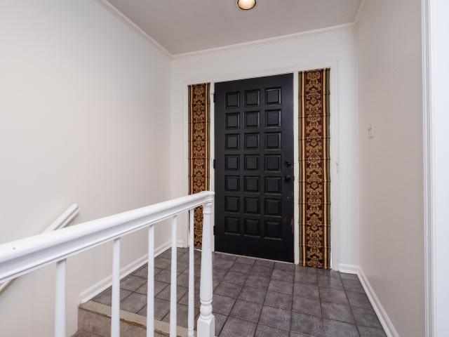 1506 Alberta Dr