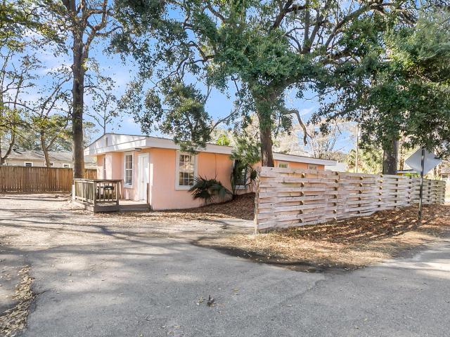 1507 Evergreen Street
