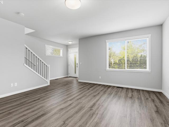 1508 E 1st