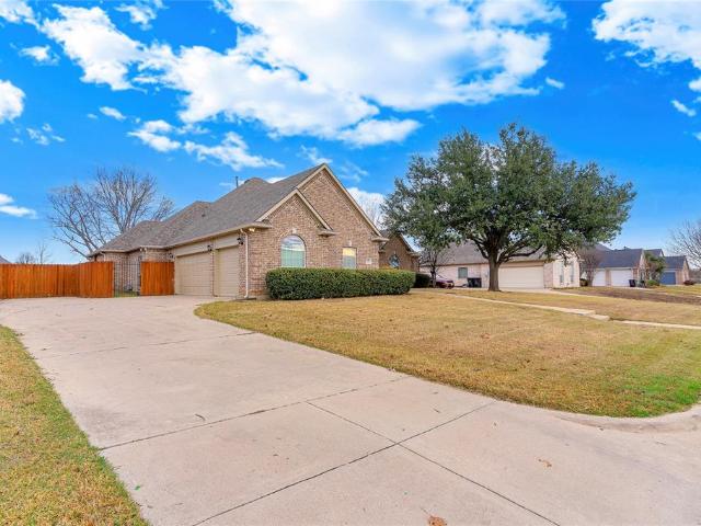 1508 Leaning Oak Lane