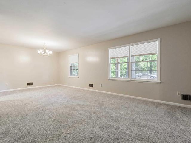 1508 Springlake Drive Ne