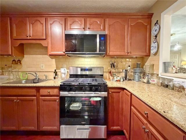 1508 Woodcliff Drive