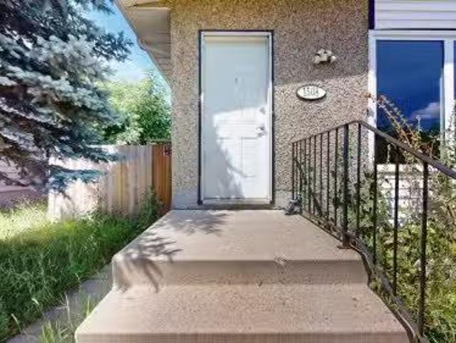 1508 62 Street, Edmonton, AB, T6L 1S8 house for sale Listin.