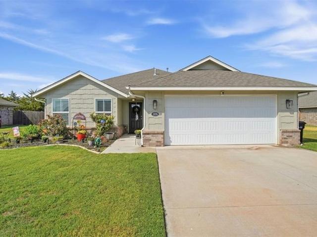 1509 Avalon Dr, Altus, OK 73521