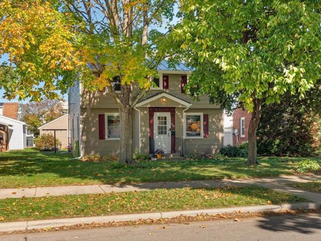 1509 Travis St, La Crosse, WI 54601