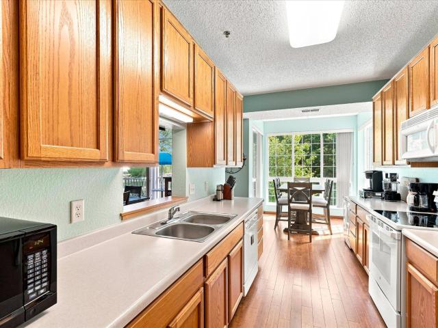 15001 Burnhaven Drive # 207