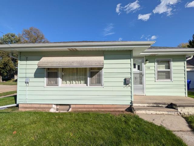 1500 MAIN Avenue