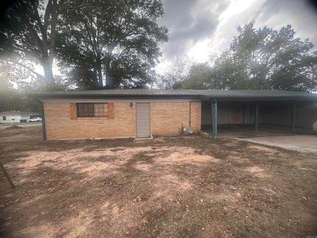 1500 Carolyn Street