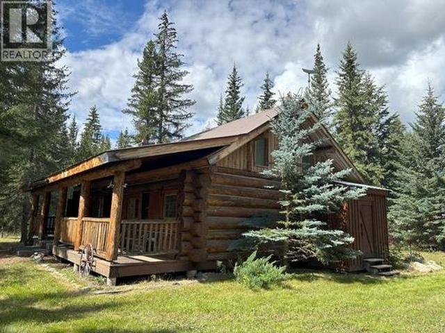 1500 Hutchison Road, 70 Mile House, BC, V0K 2K0 house for sale | Listing ID R3097 | Royal LePage