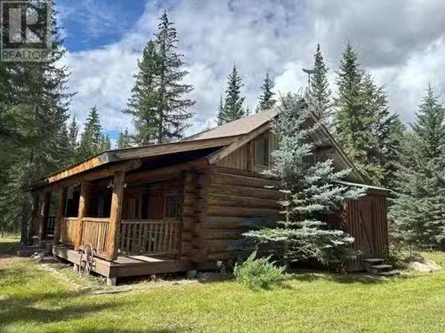 1500 Hutchison Road, 70 Mile House, BC, V5C 3E4 house for sa.