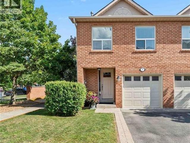 1500 Reeves Gate Unit# 1, Oakville, ON, L6M 3J4 townhouse for sale | Listing ID 40857 | Royal LePage