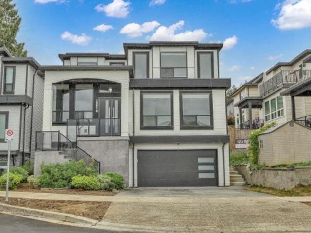 1501 B Avenue, Surrey, BC, V3S 3H8 house for sale | Listing ID R3162 | Royal LePage