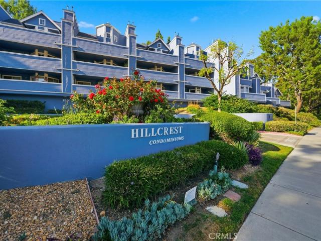 1501 Brea 50