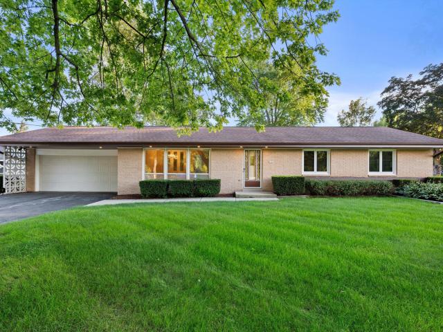 1501 E Fitzsimmons Rd