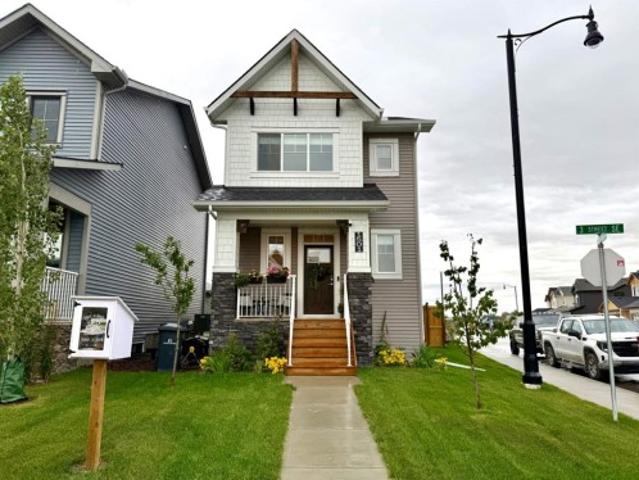 1501 3 Street Se, High River, AB, T1V 0L1 house for sale | Listing ID A2341 | Royal LePage