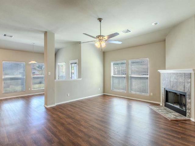 1502 Jane Lane